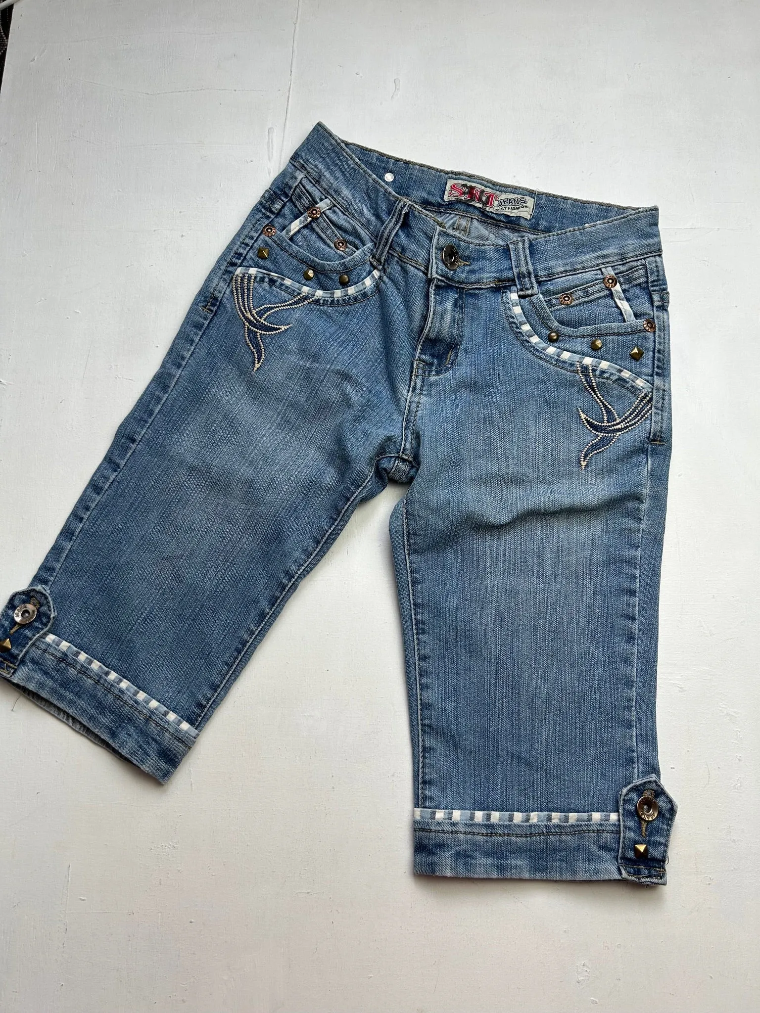 Blue denim low rise capris pants (XS)