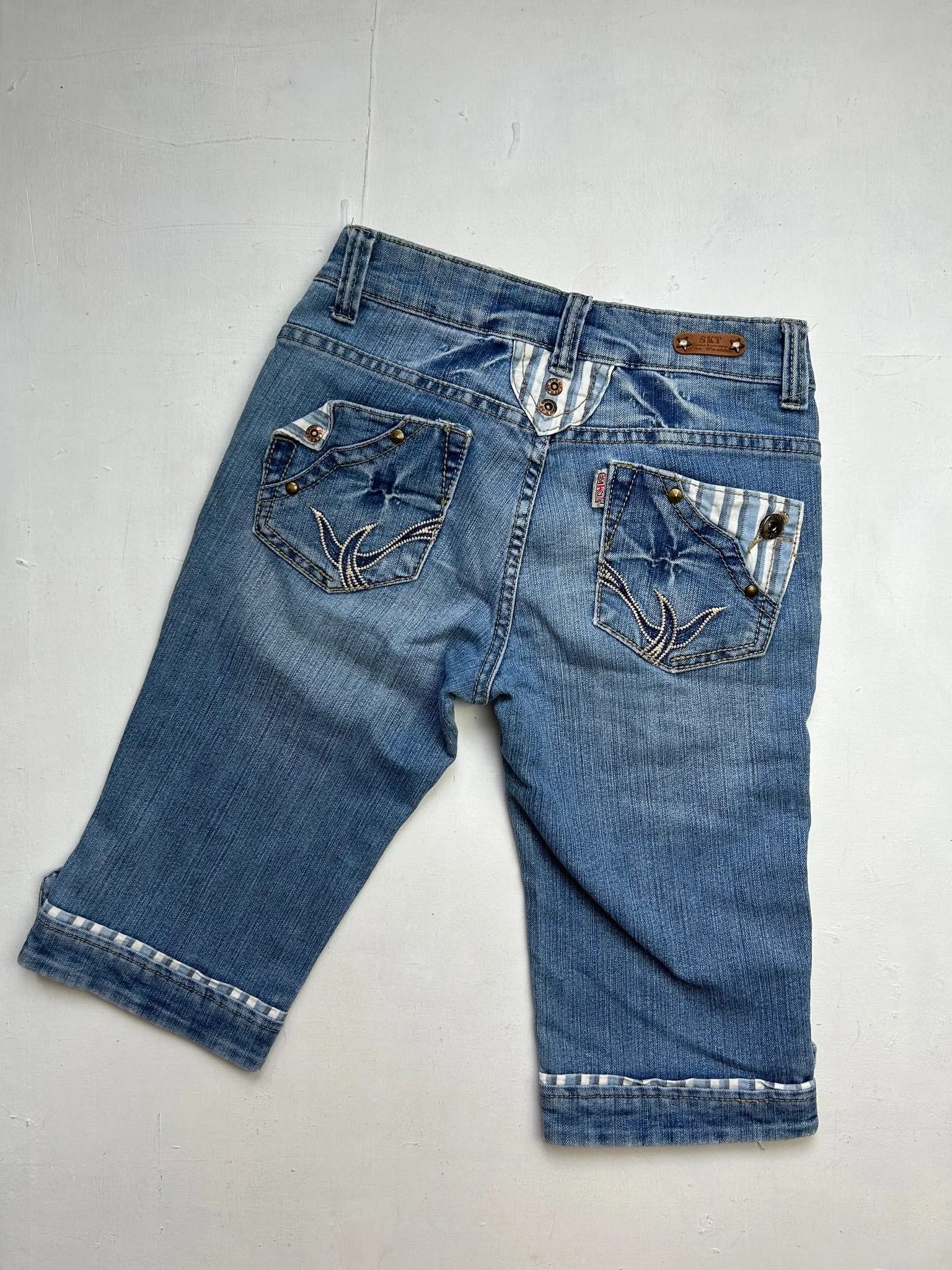 Blue denim low rise capris pants (XS)