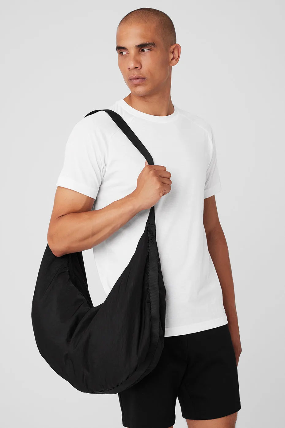 Om The Go Gym Sling Bag - Black