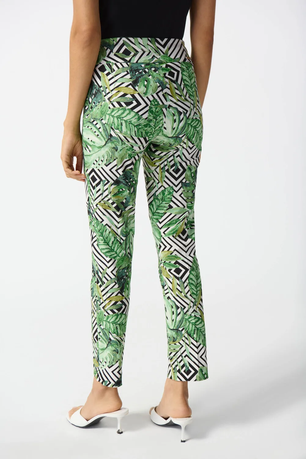 Palm Print Capris Style 242223