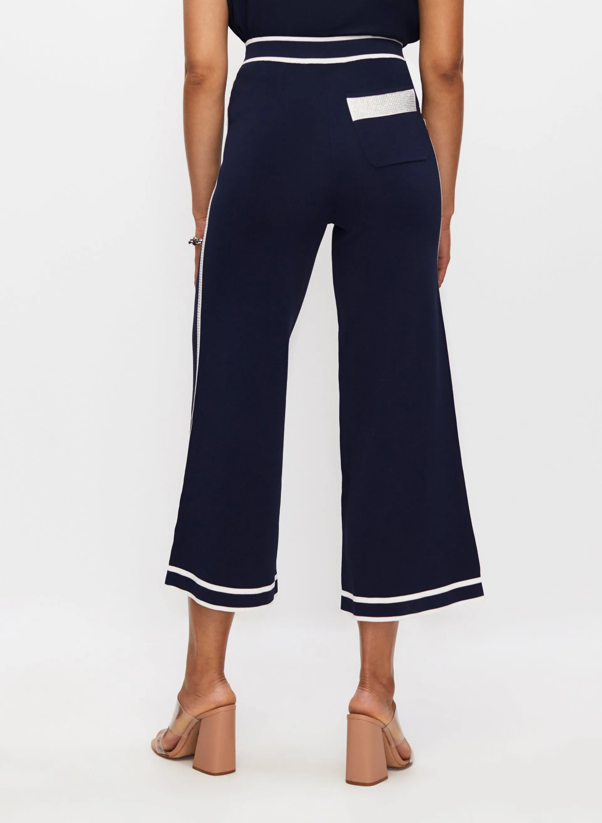 Pull-On Flare Leg Capris