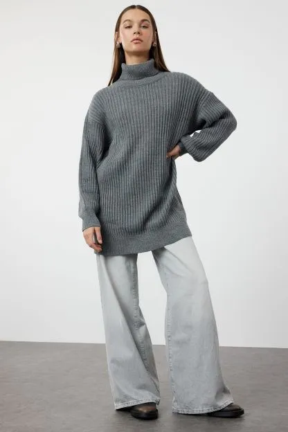 Ribbed Basic Sweater