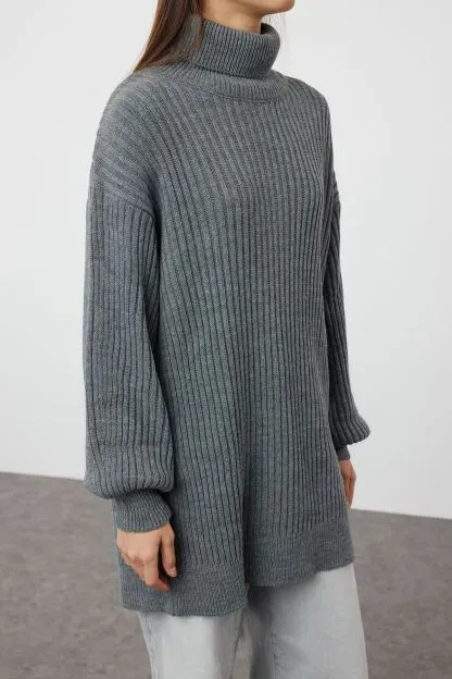 Ribbed Basic Sweater