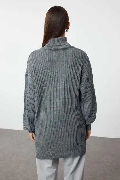 Ribbed Basic Sweater