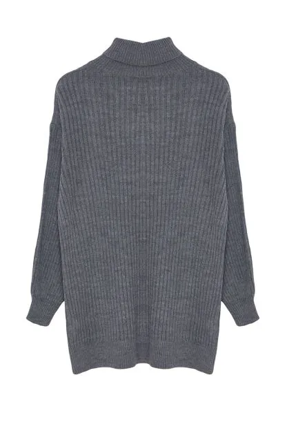 Ribbed Basic Sweater