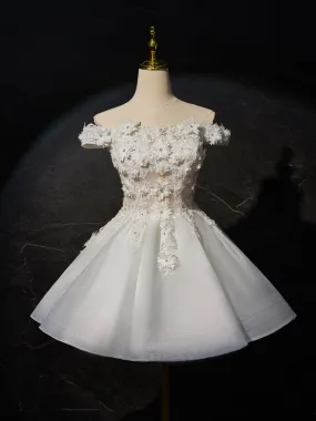 Robe de soirée en Organza Longueur Genou à Épaules Dénudées avec Appliques Florales 3D