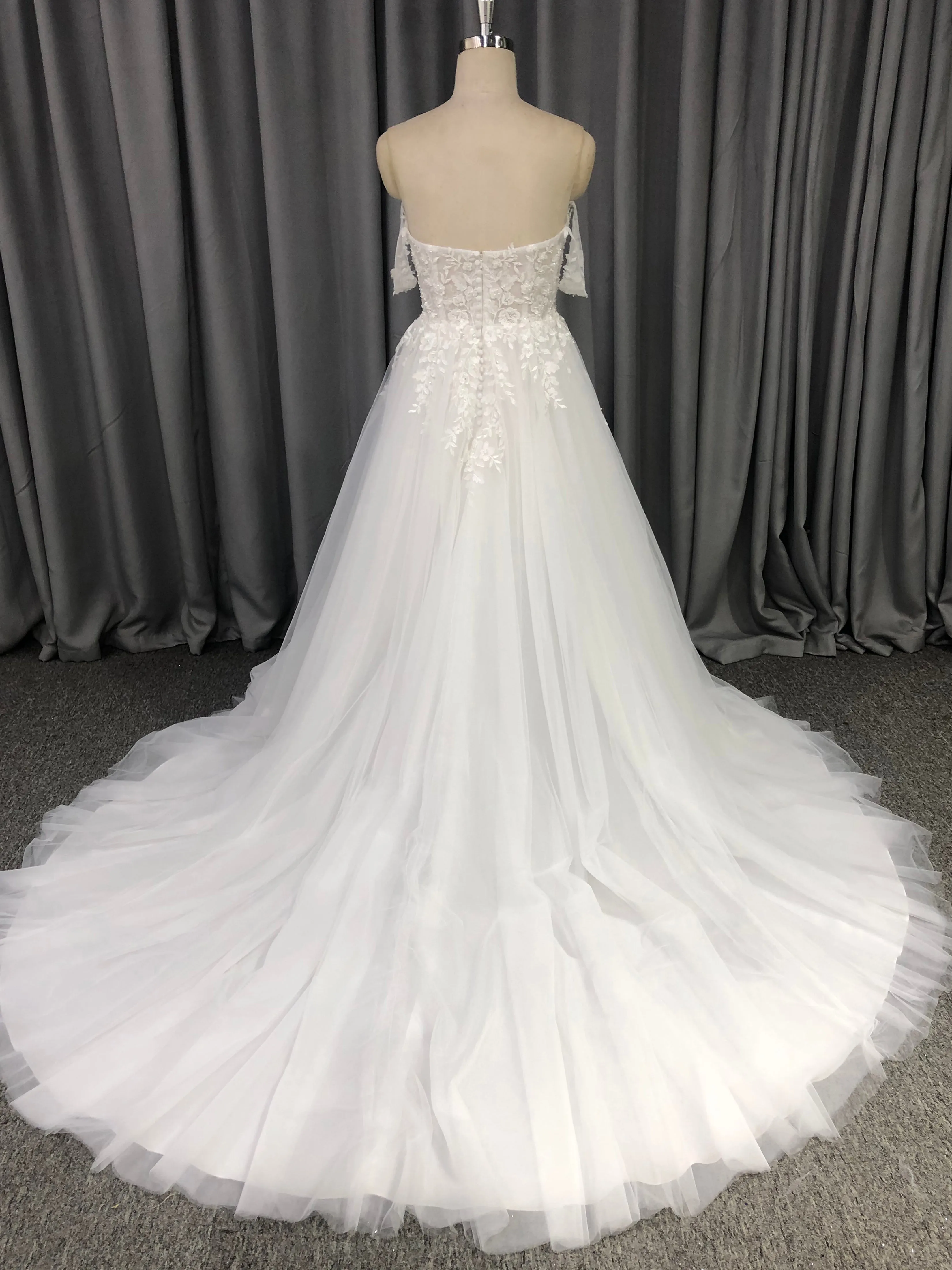 Robe trapèze cache cœur Dentelle&Tulle Robe de Mariée avec la courte traîne