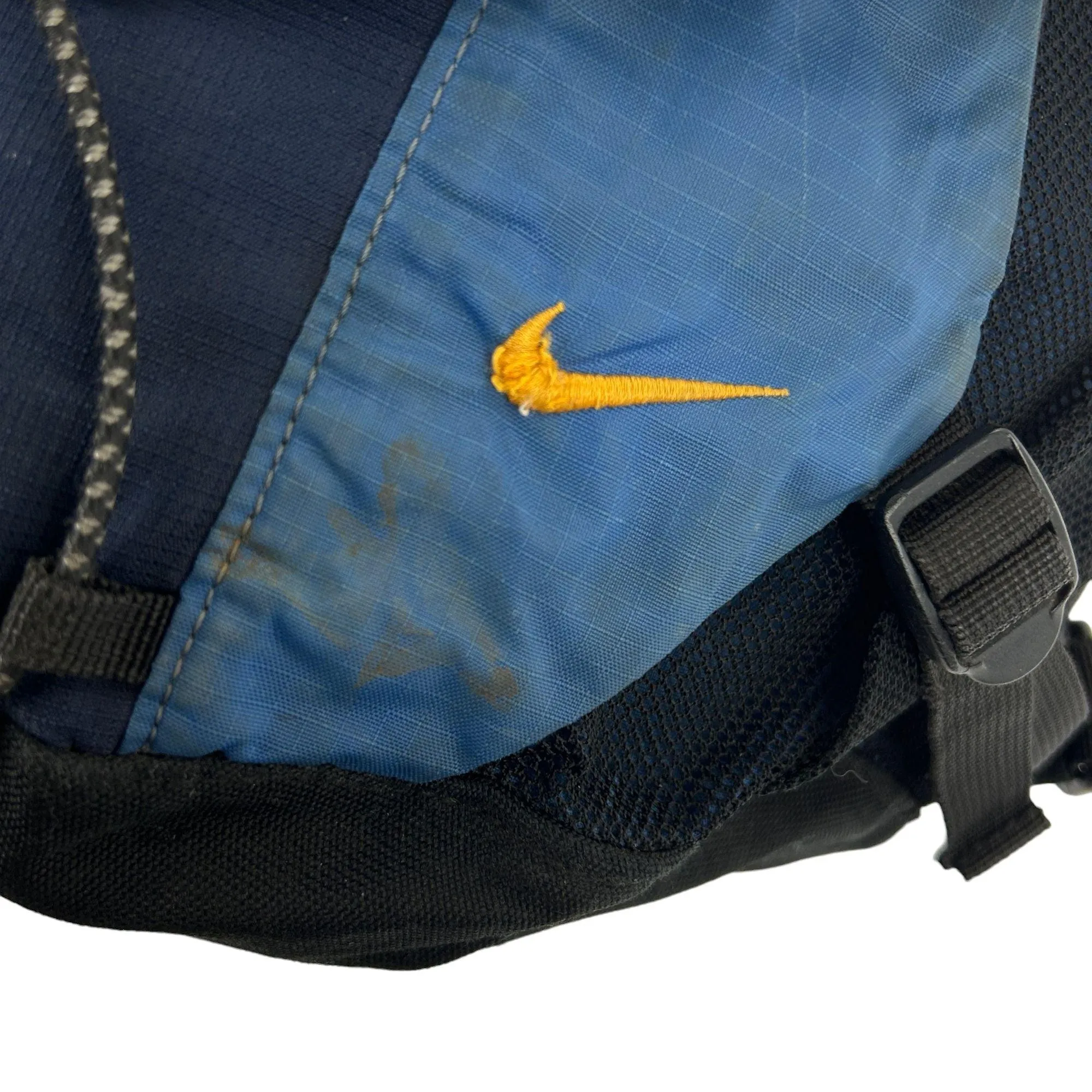 Vintage Nike Sling Bag