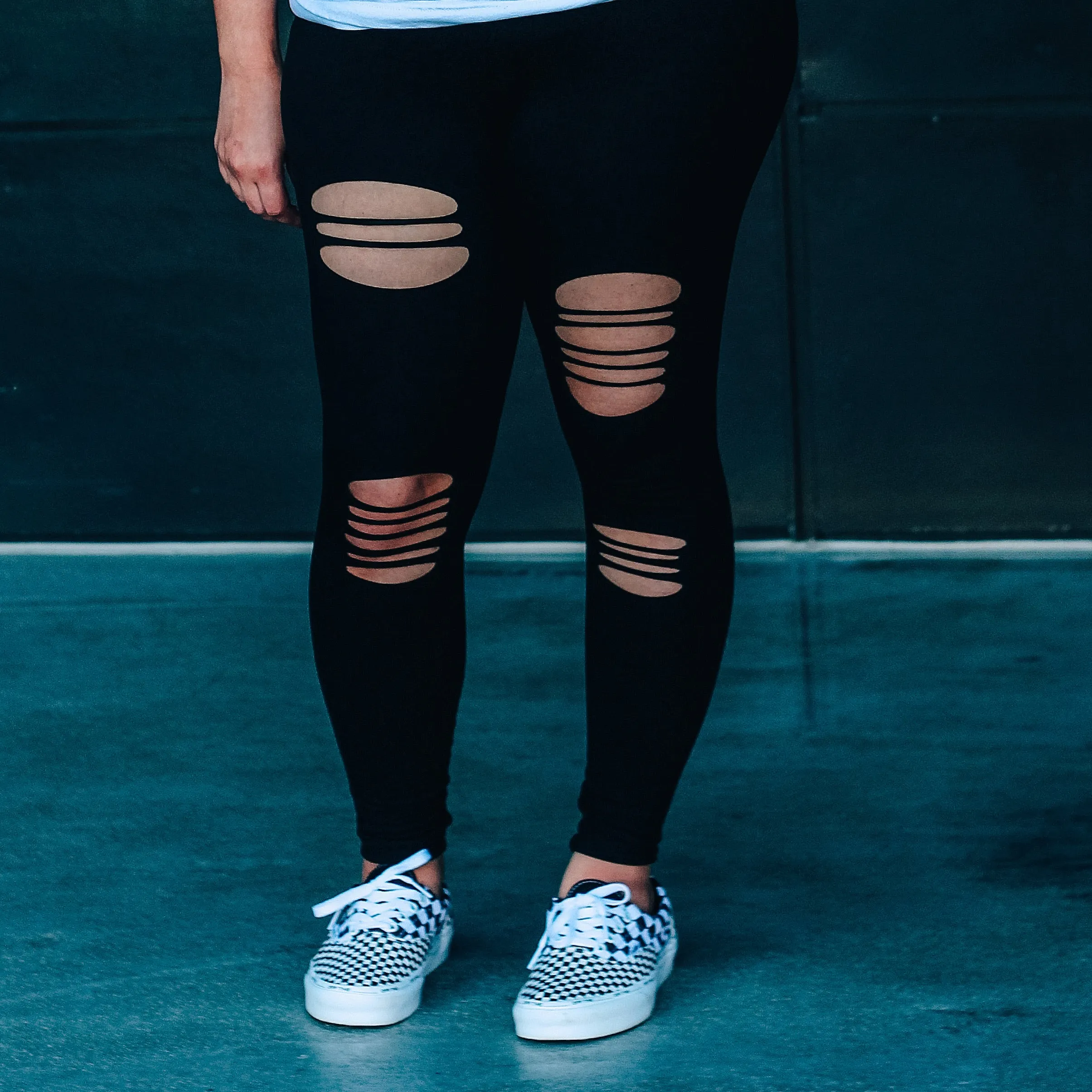 Women’s Distressed Leggings